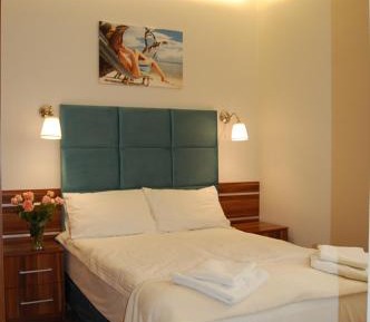 Family Apartment (2 Adults + 2 Children)