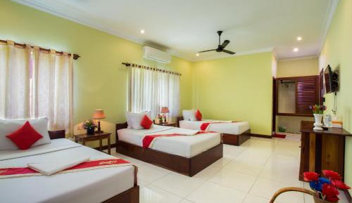 Triple Room with Air-Conditioning