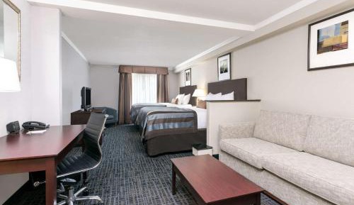 Queen Room with Two Queen Beds - Non-Smoking