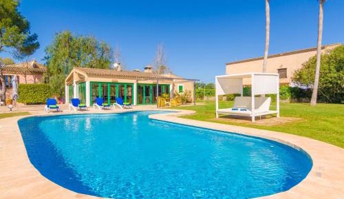 Eight-Bedroom Villa