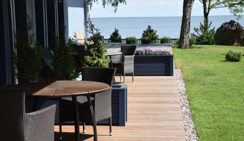 Two Bedroom Apartment with Lagoon View