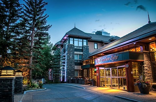Banff Hotel | Royal Canadian Lodge