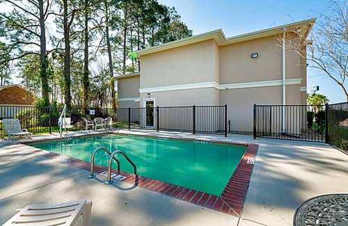 Opelousas Hotel | 2-Star Hotel ∙ Quality Inn Opelousas