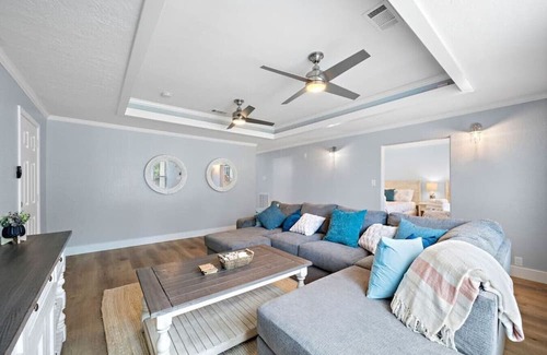 Crash Boat Basin House | Spacious house with huge Gameroom