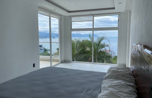 South Shore Hotel Area Apartment | Enjoy the best view of Puerto Vallarta, in the most exclusive area