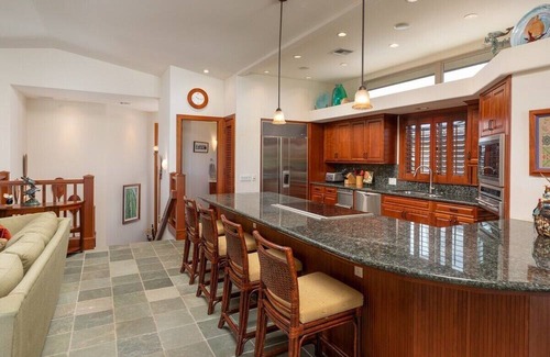 Kamuela Condo | Exclusive Paradise: Luxurious Villa with Private Beach Access!