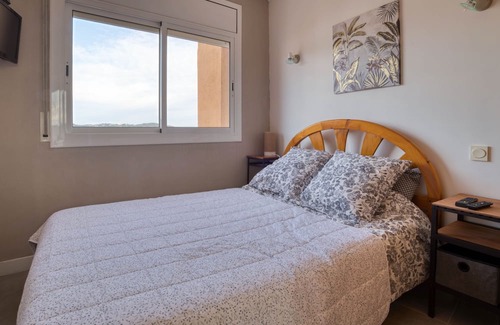 Platja d'Aro Apartment | Penthouse with Views with Access to Community Pool in the Bóvila Area