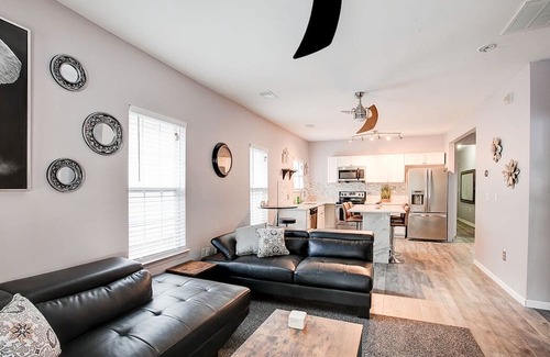 Atlanta House | Hidden Gem! Minutes From Mercedes Benz Stadium!