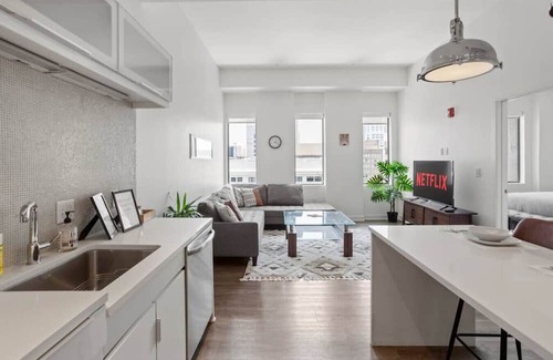 Downtown Kansas City Apartment | ✪ 20th Floor Views Beautiful Modern 1 bed ✪
