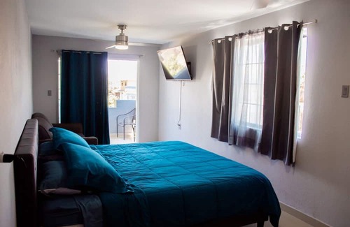 San Fernando House | Downtown Home with a Huge Terrace and ocean view