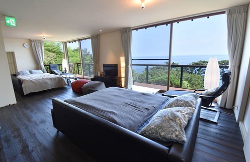 Inatori House | Izu Inatori A panorama of the Izu sea and starry / Kamo-gun Shizuoka