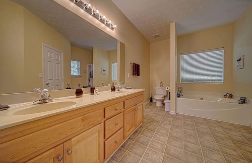 Hiawassee House | Rolling River Retreat!