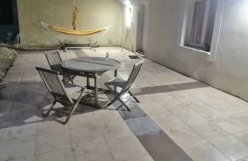 Montfavet House | La Pause an Avignon Avec Piscine et Jacuzzi