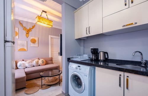 Goztepe Apartment | Gorgeous Flat Close to Bagdat Avenue in Kadikoy