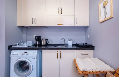Goztepe Apartment | Gorgeous Flat Close to Bagdat Avenue in Kadikoy