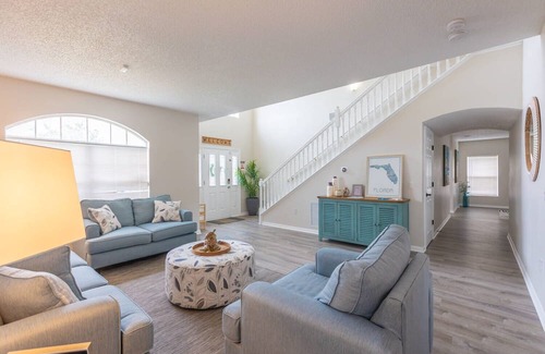 Poinciana House | Getaway & Comfy House w/ Pool!