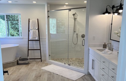Reno House | Luxury short term corporate, travel nurse, executive home 30 day minimum.