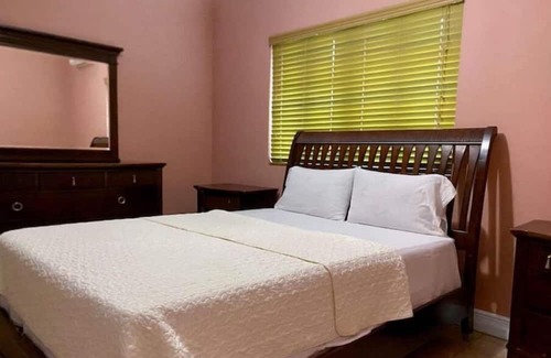 Nassau Apartment | Leah's Heaven - Cozy One Bedroom Suite