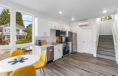 Capitol Hill Apartment | Stag Sweet Suite in Capitol Hill