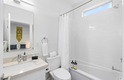 Capitol Hill Apartment | Stag Sweet Suite in Capitol Hill