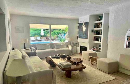 Can Furnet House | Homerez - Spacious house 4 km away from the beach for 8 ppl. with swimming-pool