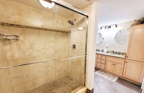 South Island Condo | Across from Beach - Elevator - Communal Pool & Spa - Santa Maria Harbour Resort
