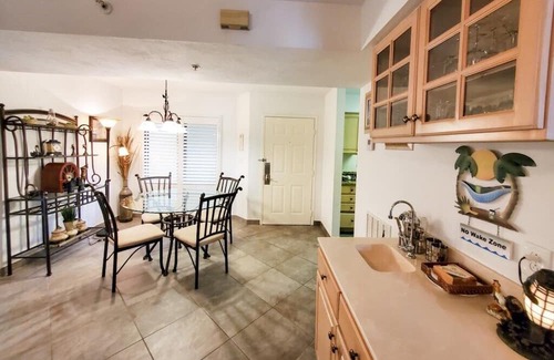 South Island Condo | Across from Beach - Elevator - Communal Pool & Spa - Santa Maria Harbour Resort