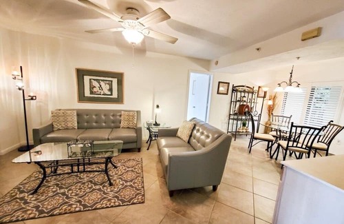 South Island Condo | Across from Beach - Elevator - Communal Pool & Spa - Santa Maria Harbour Resort