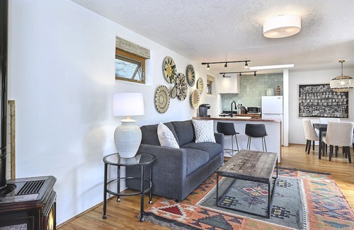 Downtown Santa Fe Bed & Breakfast | Dos Hermanas Casita 4 | Inviting Downtown | 1BR/1BA