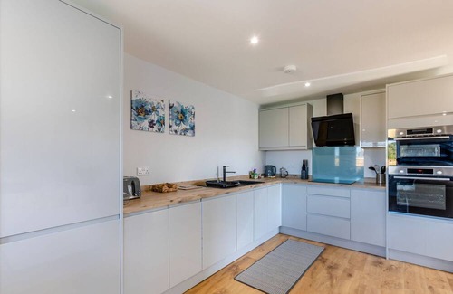 Offenham Cabin | 3 bedroom accommodation in Offenham