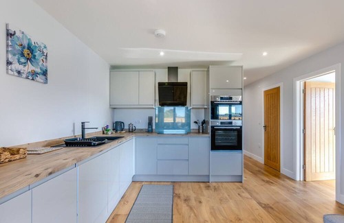 Offenham Cabin | 3 bedroom accommodation in Offenham