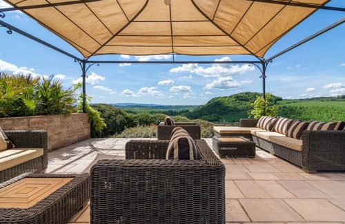Peccioli House | LUXURY COTTAGE IN TUSCAN ESTATE - POOL - NEXT TO A GOLF COURSE! (MORAIOLO)