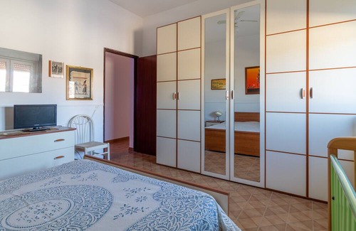 Acate Apartment | Holiday Apartment 'Appartamento con giardino' with Sea View, Shared Terrace & Garden