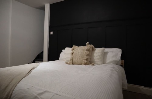 Vassall Apartment | Spacious studio- heart of London, minutes from O2 Academy Brixton