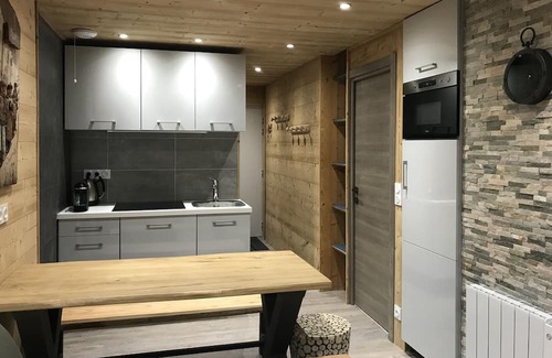 Val-Thorens Apartment | VAL THORENS PLEASANT APARTMENT 4/6 PEOPLE COMPLETELY RENOVATED