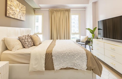 Pasay House | 81 Newport Boulevard Front NAIA Terminal3-Best staycation in PasayManila
