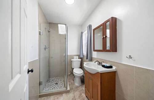 San Jacinto Apartment | Coastal Cottage Unit 4|BeachBox|Walk to Beach!