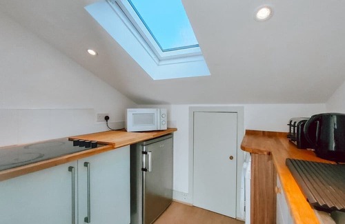 Ham Apartment | The Isabella Studio by Richmond Park