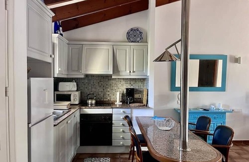 Son Carrio Ski Chalet | Hermoso Bungalow a Pasos de la Playa en Complejo con Piscina