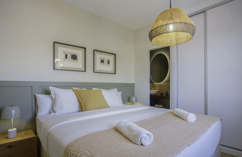 Sitges Town Center Apartment | Sitges Spaces Mediterranean Penthouse-2 B.R. / 2 Baths / Terrace- Up to 4 People