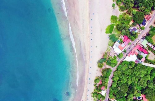 Tamarindo House | Deluxe Suite #8 for 4 + Breakfast Included