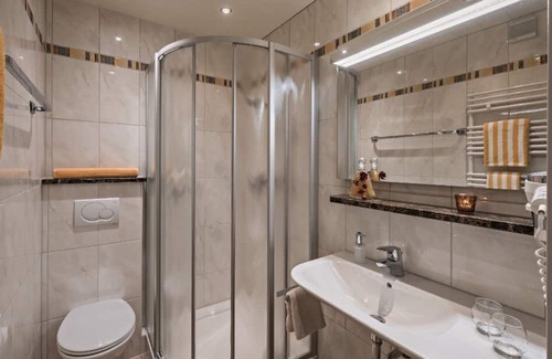 Eggstatt Apartment | Triple room 22m² with north-facing balcony, shower/toilet