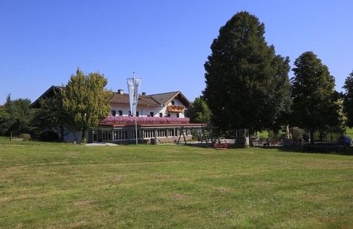 Eggstatt Apartment | Triple room 22m² with north-facing balcony, shower/toilet