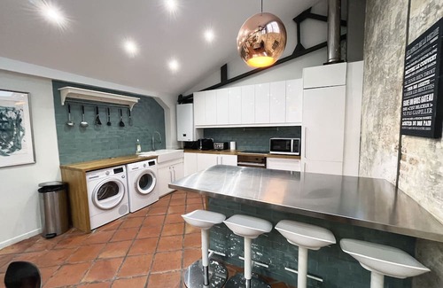 Quartier de la Porte-Saint-Denis Apartment | Urban Flat 161 - Sublime 4BDR Luxury Flat in Paris