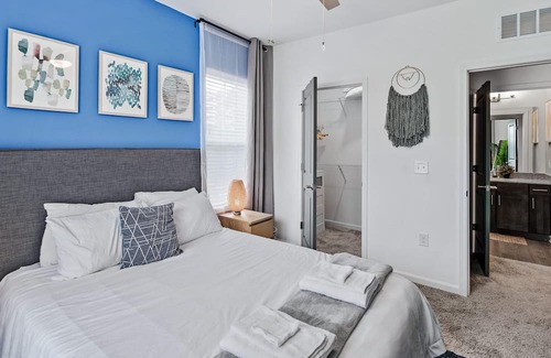 Avery Creek Apartment | South Asheville Getaway Private Balcony Apt 1