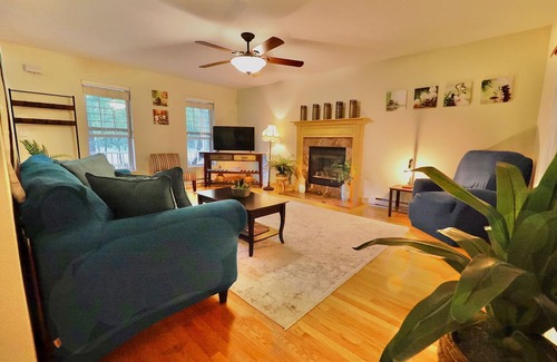 Pocono Lake House | Pocono Lake Getaway: Pool, Tennis, and Basketball!