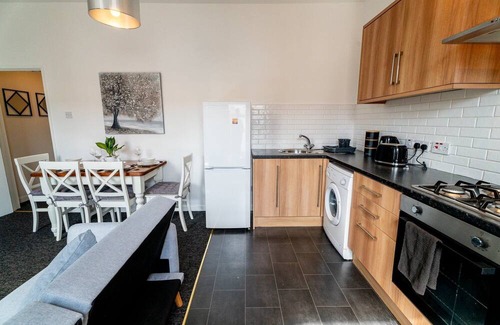 Bristol Apartment | Cozy Urban - Retreat Modern 1BR - Free Parking