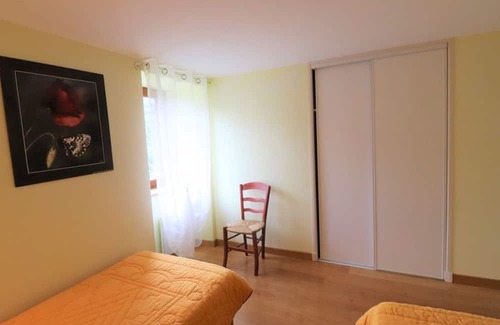 Lapeyrugue Cottage | Gite Lapeyrugue, 2 bedrooms, 4 persons