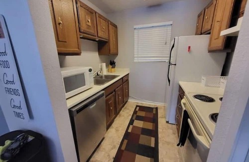 Grand Junction Apartment | Cozy Apartment, Pool & Hot Tub!