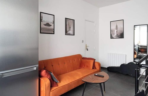 Epinettes Apartment | Spacious and comfortable apartment in Paris 17th.